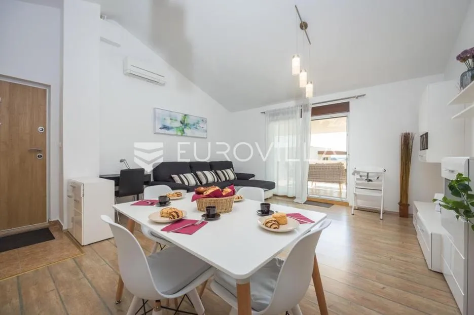 medulin, istra, luksuzna samostojeća vila 205 m² s bazenom i pogledom na more - slika 7
