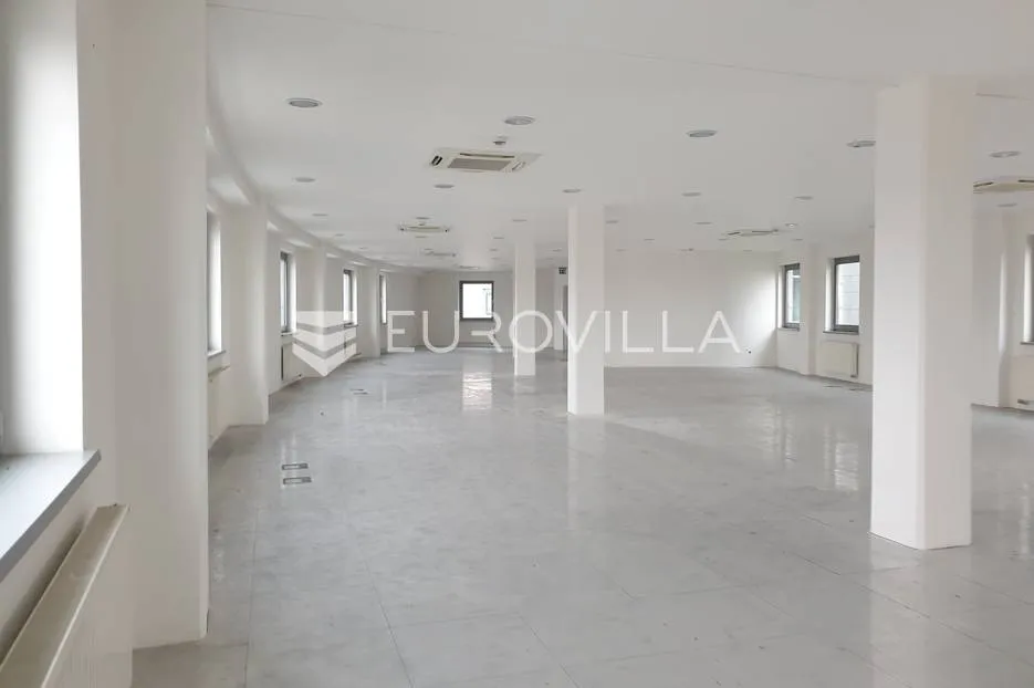 poslovni prostor za zakup 880 m² novi zagreb, buzin - slika 1