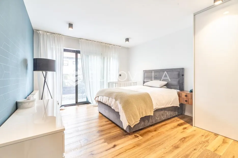 zagreb, kraljevec, prekrasna peterosobna obiteljska kuća s vrtom i 4 parkinga, 250 m² - slika 11