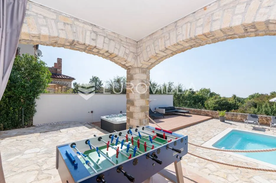 istra, svetvinčenat, prekrasna kamena katnica s bazenom 32 m² i jacuzzijem, 155 m² - slika 50