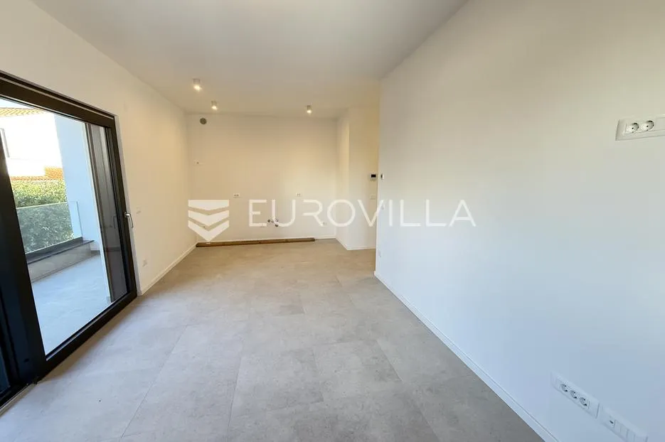istra, premantura, luksuzni trosobni stan, 1. kat, 67.20 m², 500 od mora - slika 5