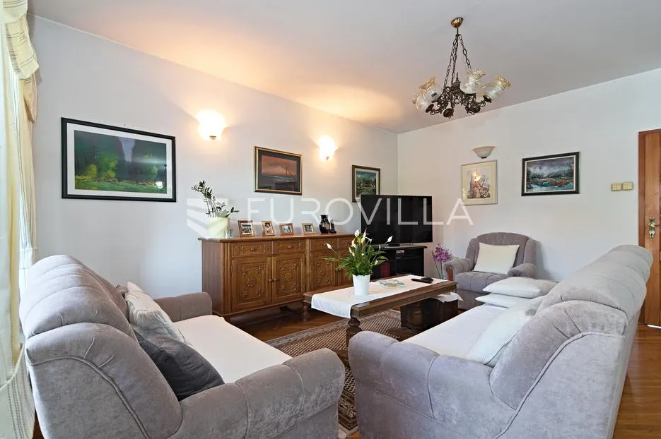 osijek, donji grad, prodaje se prostrana rustikalna vila površine 403 m² - slika 7
