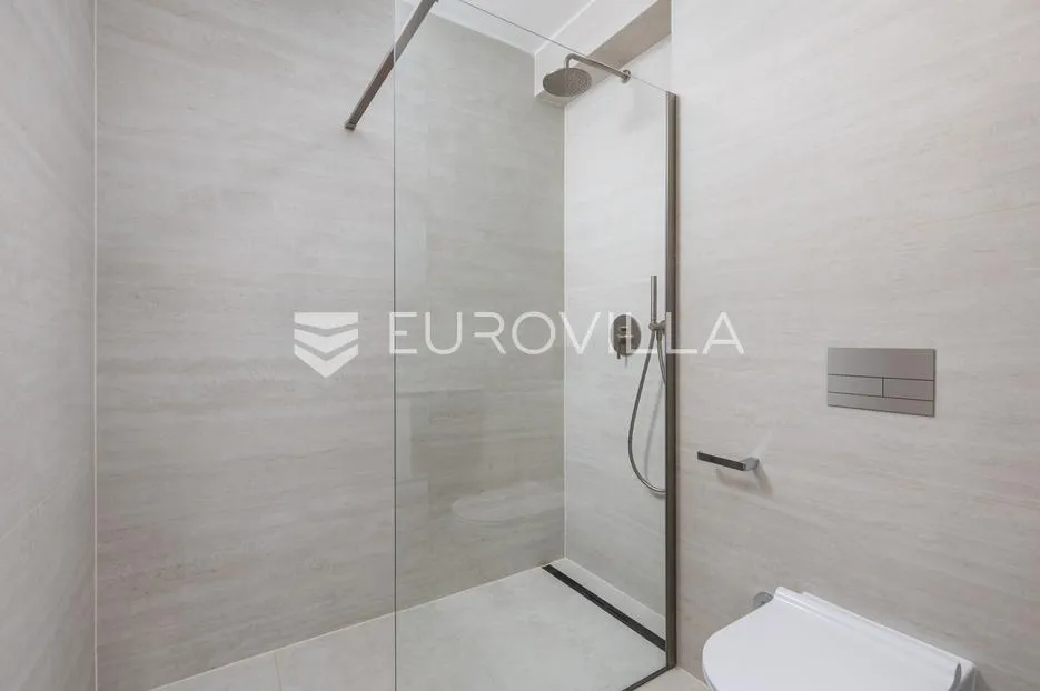 opatija, centar, dvosoban stan u novogradnji nkp 102 m2 - slika 3