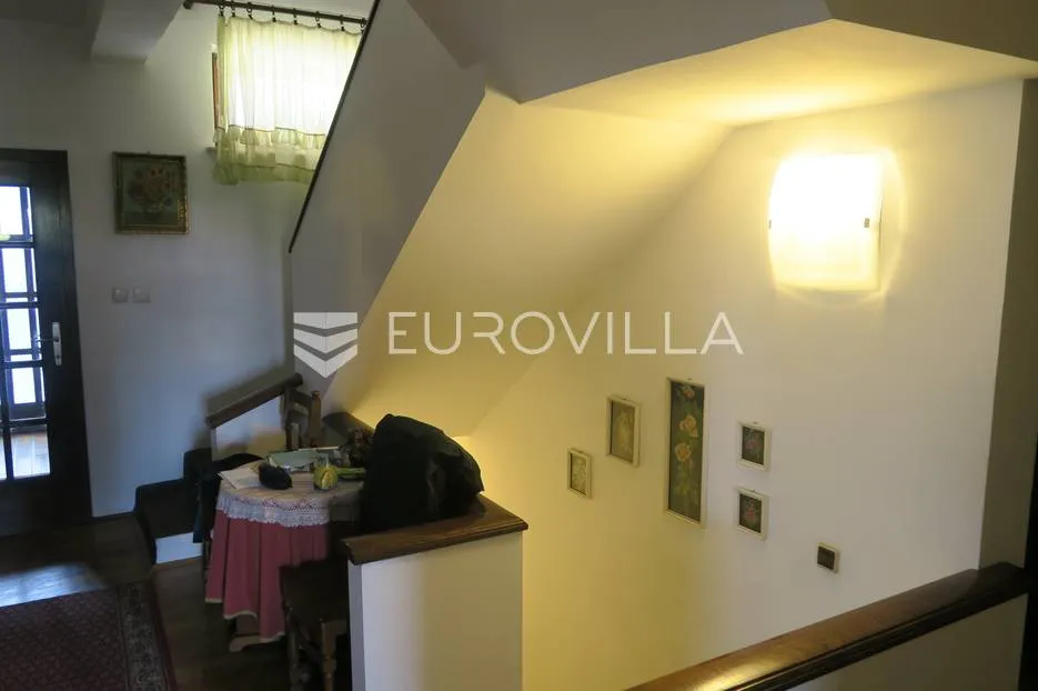 zagreb, zelenjak, obiteljska kuća 500m2 - slika 48