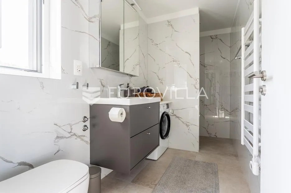 rogoznica, ražanj, prekrasna kuća s bazenom i pogledom na more, 390,51 m² - slika 22