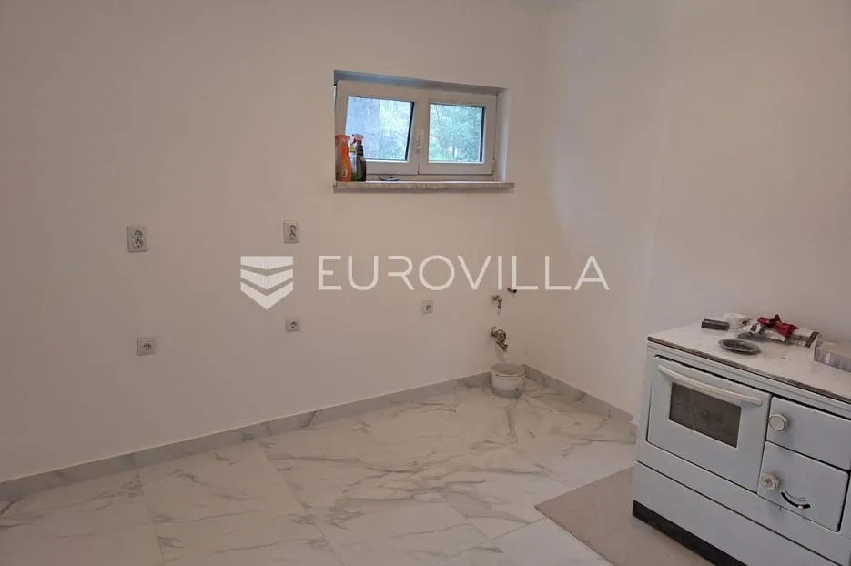karlovac, švarča, stan 50 m², novouređen, na odličnoj lokaciji - slika 3