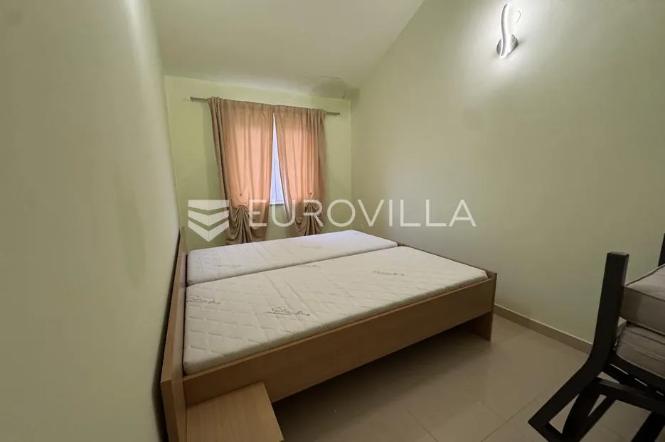 pag, vodice, kuća s 5 apartmana na top lokaciji - slika 23