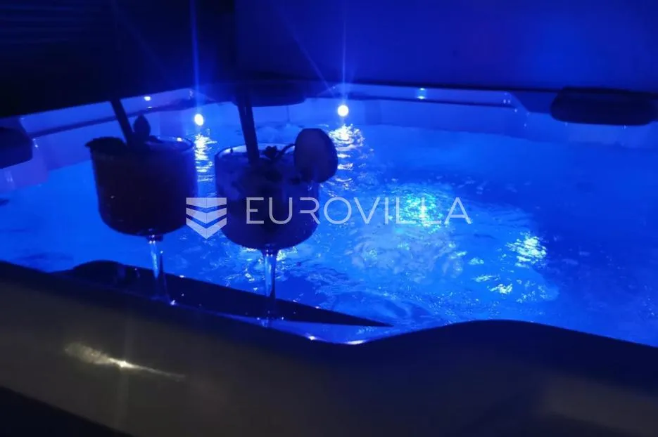 zadar, kruševo, vila s bazenom prvi red do mora, najam - slika 7