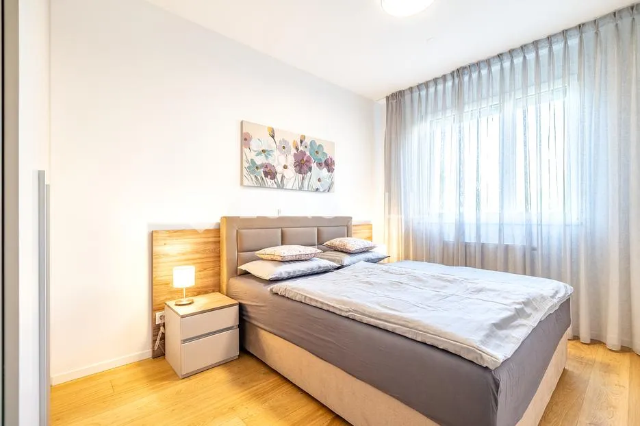 zagreb, maričićeva luksuzan trosoban stan 66 m² s garažom - slika 4