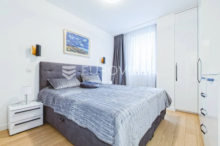 zagreb centar petrova, vlaška četverosoban stan 110 m² dva garažna mjesta novogradnja - slika 7