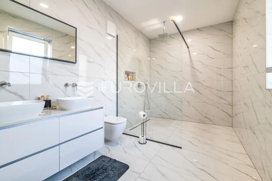 zaprešić, kalamiri, moderna novoizgrađena kuća na odličnoj lokaciji, 330 m2 - slika 19