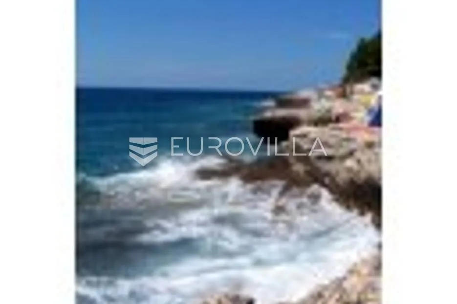medulin, velika stambena zgrada 300 m od mora - slika 21