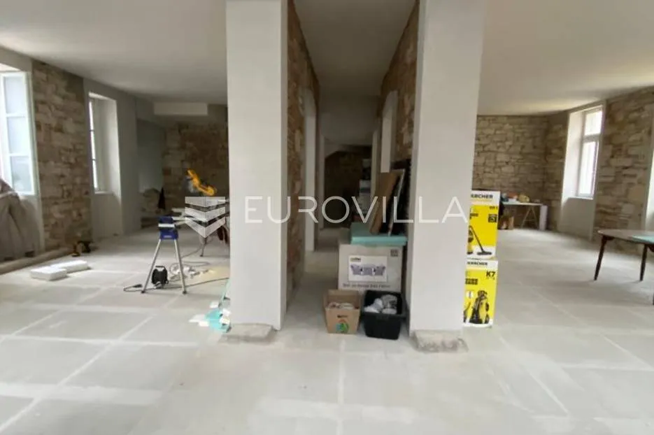 pula, veliki uredski prostor na dvije etaže 300 m2 - slika 5