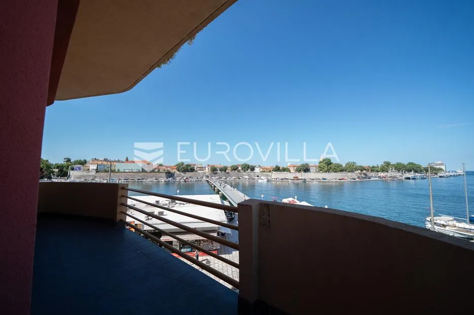 zadar, branimirova obala, trosoban stan s pogledom na more na izvrsnoj lokaciji - slika 6