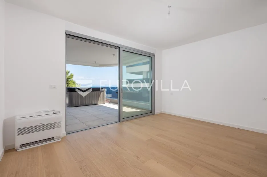 opatija, centar, atraktivan četverosoban penthouse u novogradnji s pogledom na more nkp 246 m2 - slika 13