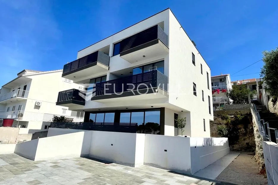 hvar, apartmanska vila sa pet uređenih apartmana - slika 69