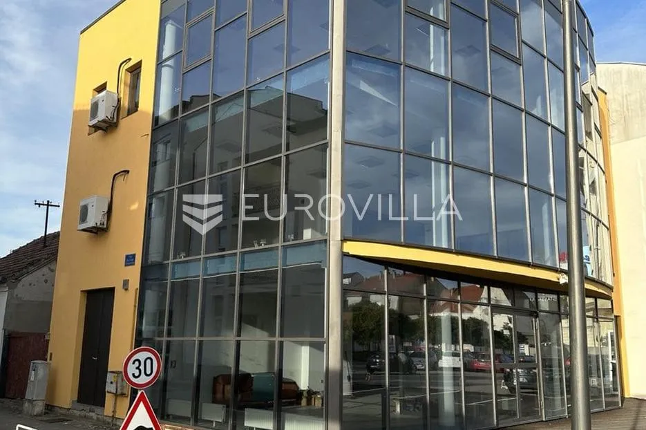vukovar, centar, atraktivna poslovna zgrada na tri etaže - slika 5