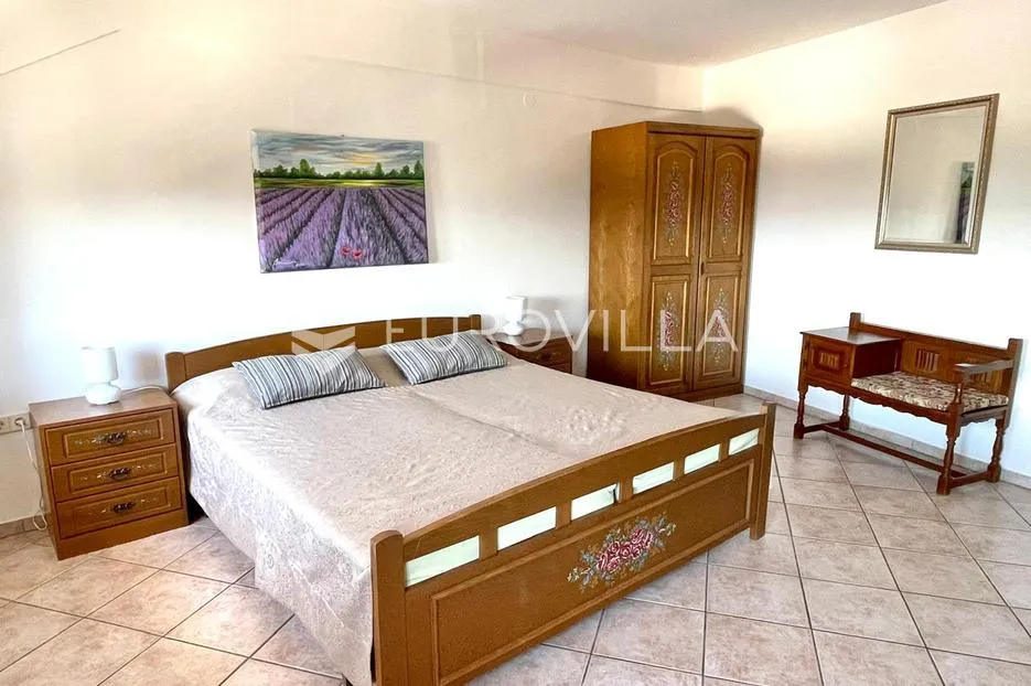 crikvenica, kuća sa 4 apartmana i 2 poslovna prostora, centar, pogled na more - slika 19