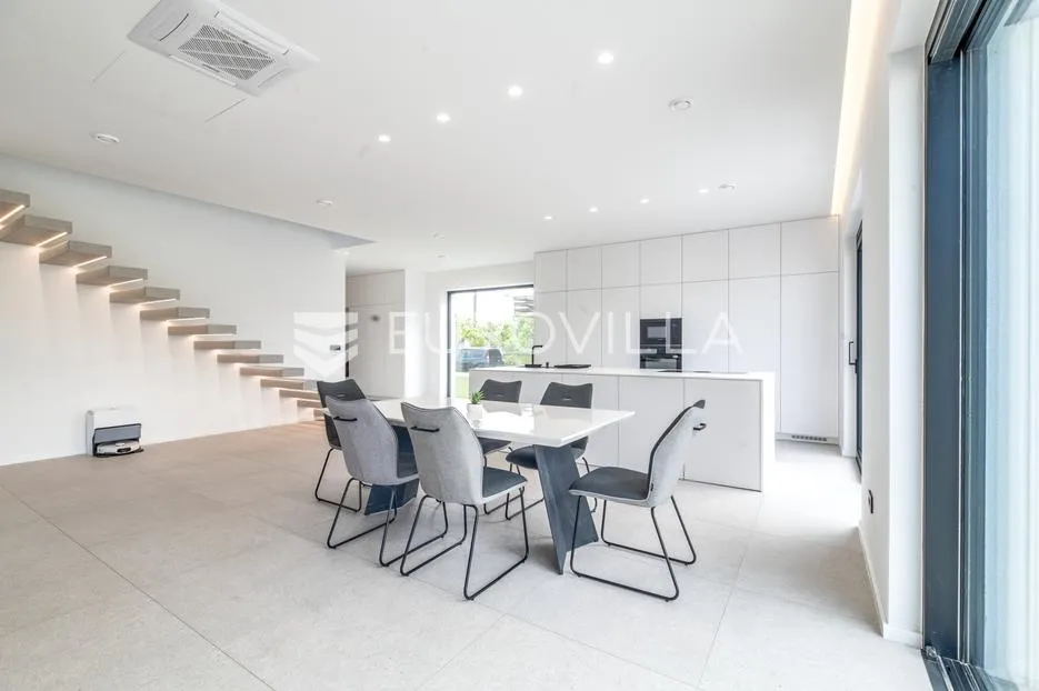zagreb, sesvete, luksuzna smart vila s bazenom, 390 m2 - slika 4