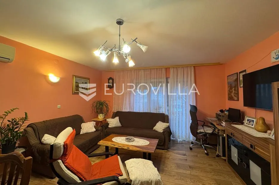 kuševac, poslovno stambena katnica, 175 m² - slika 3