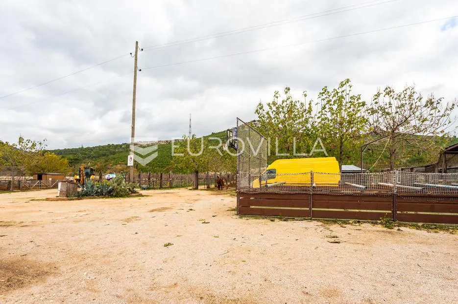 dubrava kod šibenika, uhodani konjički klub na parceli od 20.000,00 m² - slika 14