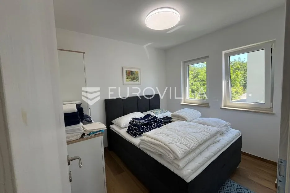 istra, umag, moderna dvojna kuća nkp 169 m2 s bazenom u mirnom okruženju - slika 5