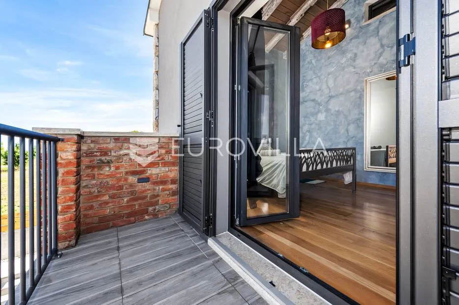 rovinj, šira okolica rovinja posebna samostojeća kuca 200 m² - slika 30