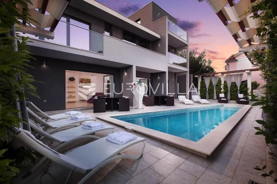 rogoznica, kuća s bazenom i pogledom na more, 352 m² - slika 5