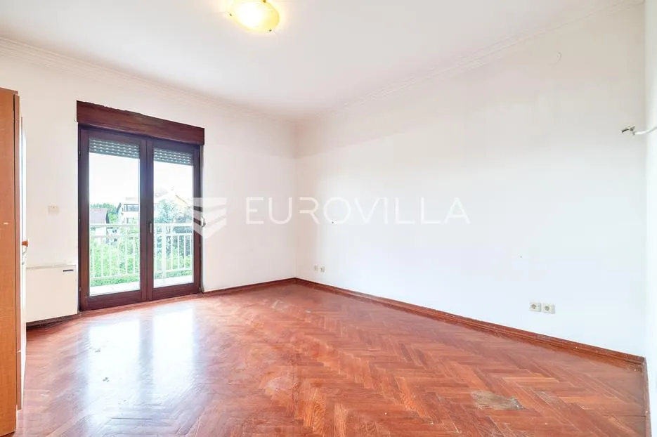 remete, objekt 1.050 m², idealan za vrtić/dom - slika 11