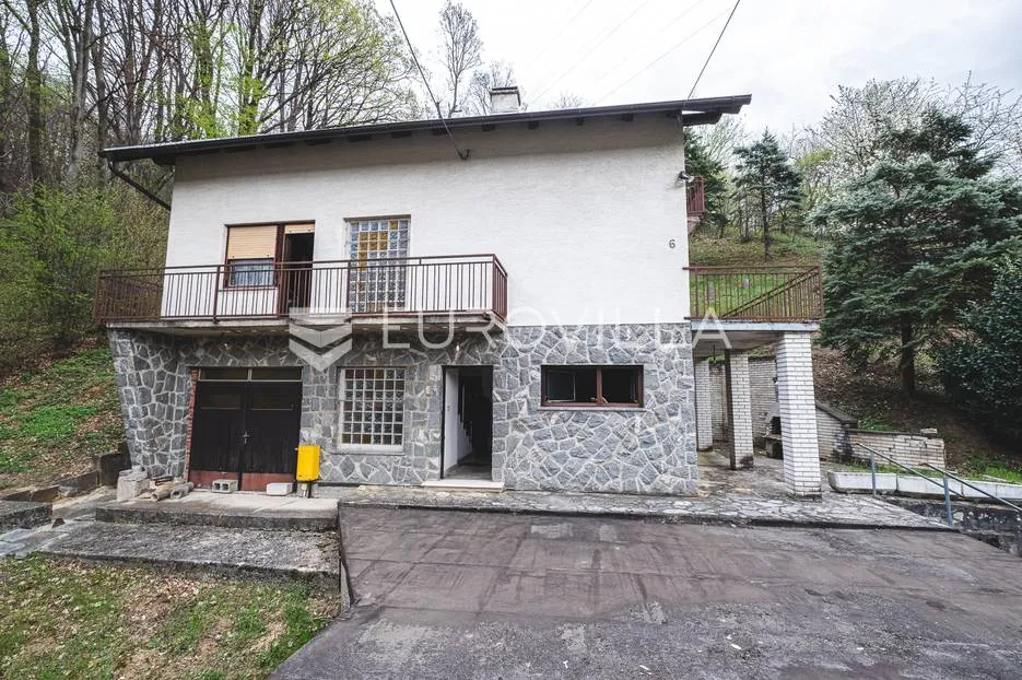 Zagreb, Markuševec, troetažna kuća 106 m2