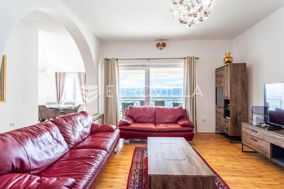 Omiš, Duće, prostrani dvosoban stan, 109,80 m² - Duće, Dugi Rat