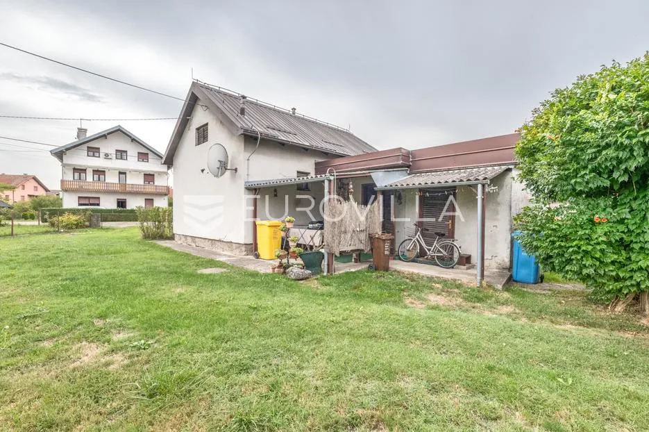 dugo selo, građevinsko zemljište površine 2896 m² - slika 2