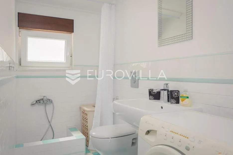 medulin, istra, luksuzna samostojeća vila 205 m² s bazenom i pogledom na more - slika 31