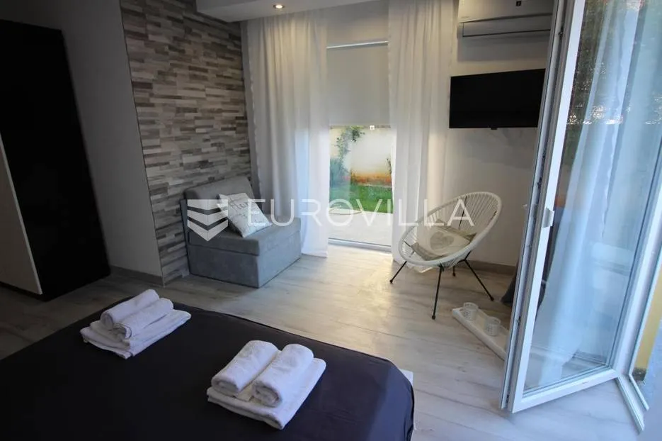 pješčana uvala, vila sa 7 apartmana s pogledom na more, 200 m od plaže - slika 8