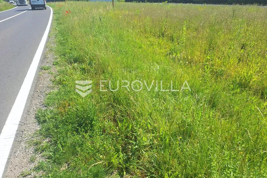 karlovac, ilovac, poljoprivredno zemljište 3050 m², uz glavnu cestu, blizina autoceste - slika 8