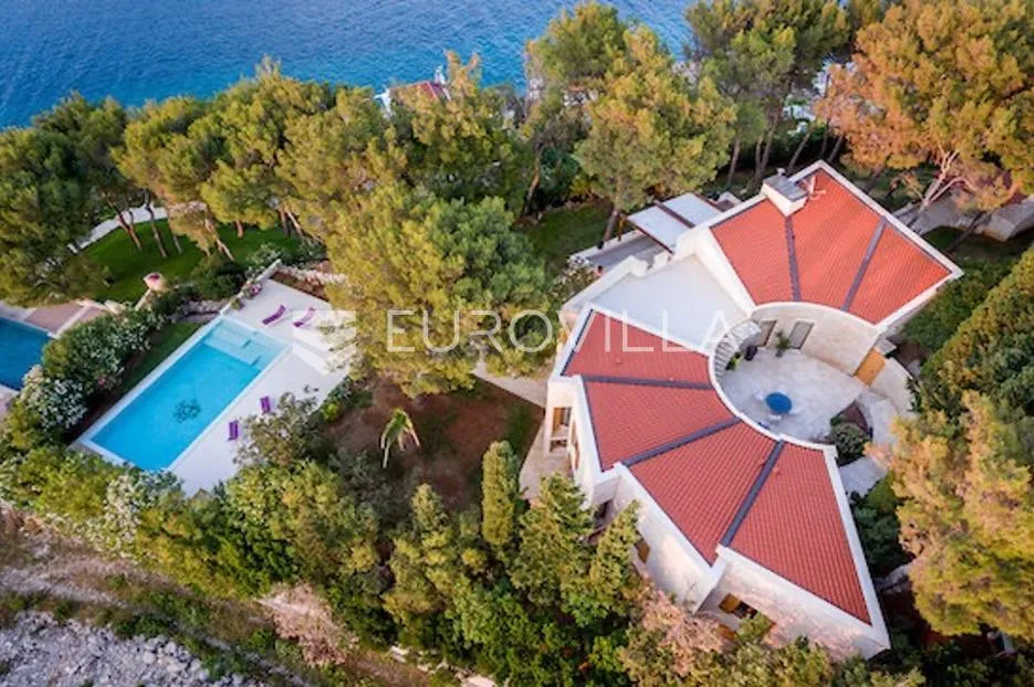 Brač, Povlja, ekskluzivna vila na prestižnoj lokaciji - Povlja, Selca