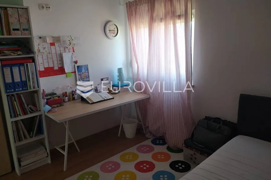 split, kuća s pet modernih stanova - slika 10