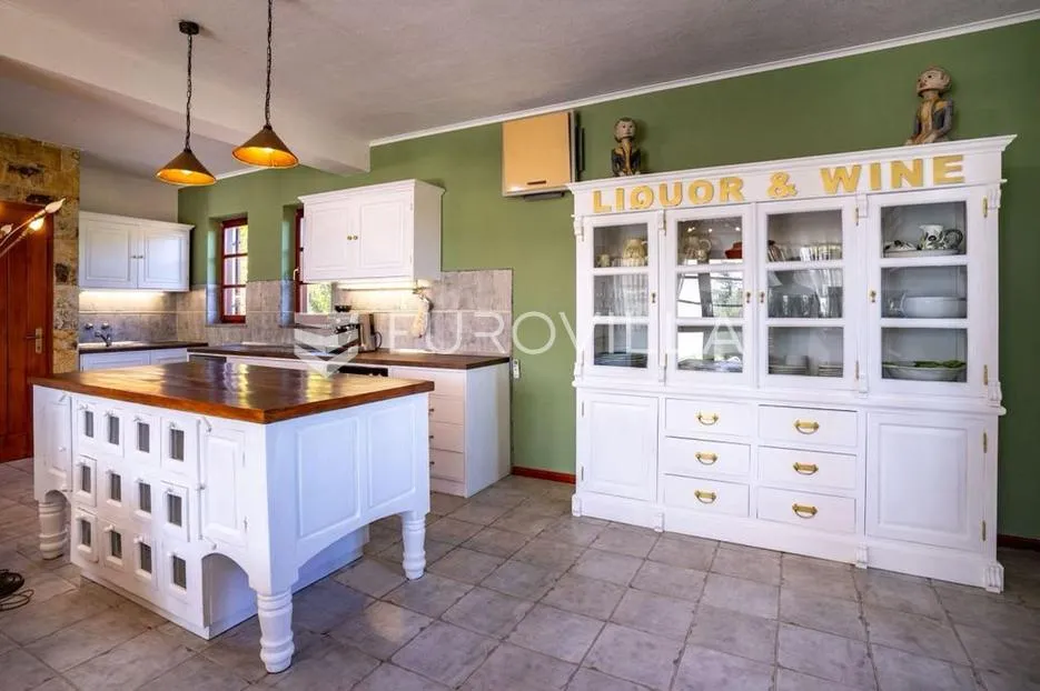 otok rab, kampor, jedinstvena mediteranska vila 80m od mora - slika 12