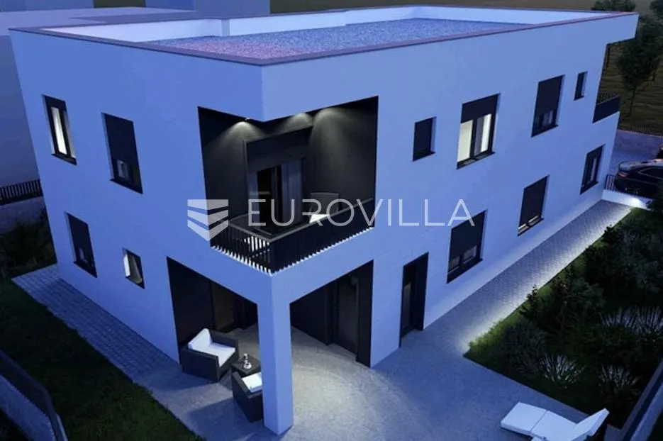 kaštel sućurac, komforan trosoban stan u novogradnji - slika 2