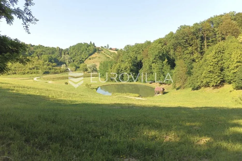 Novi Marof, Gornje Makojišče poljoprivredno imanje površine 29.500 m² - Gornje Makojišće, Novi Marof