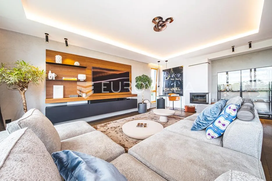 zagreb, jelenovac, luksuzan penthouse s ekskluzivnom terasom, nkp 187 m2 - slika 3