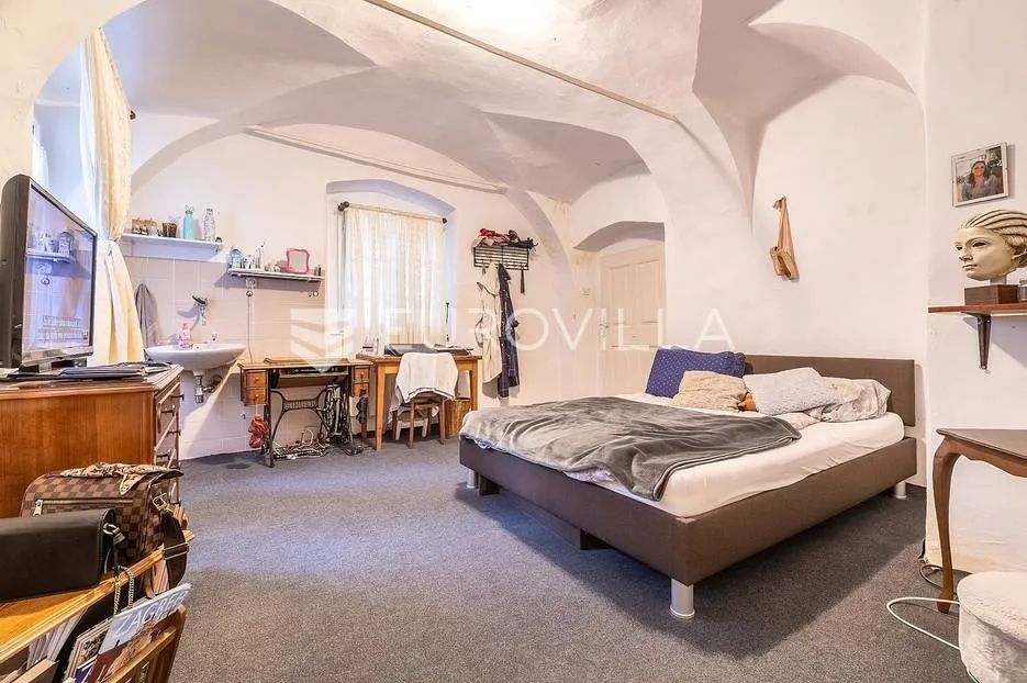zagreb, gornji grad, stambena zgrada u nizu 334,01 m², jedinstvena prilika - slika 11