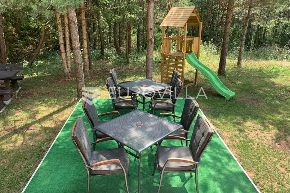 plitvička jezera, rudanovac, kuća 350 m², novouređena s 10 apartmana - slika 19