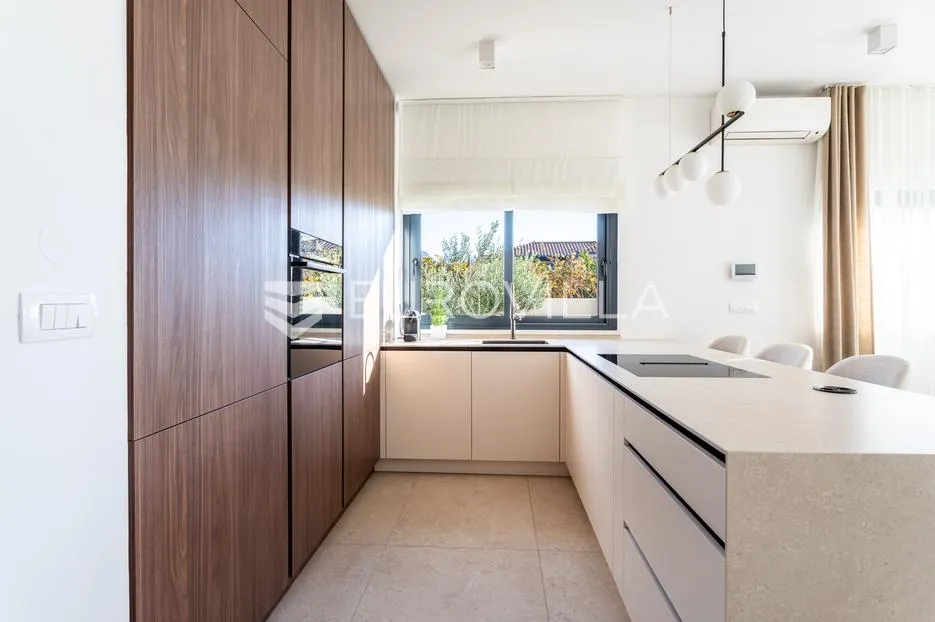 kaštel stari, moderna vila s lijepim pogledom - slika 33