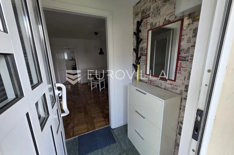 dugo selo, centar, lijepa kuća s dva stana, 200 m² - slika 16
