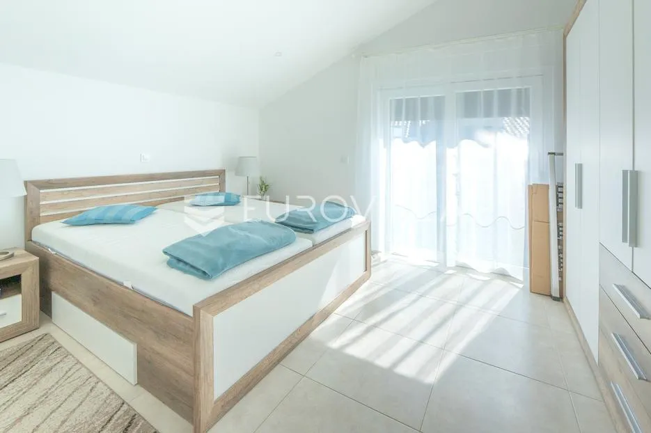 zadar, bibinje, dvosoban stan s impresivnim pogledom prvi red do mora - slika 15