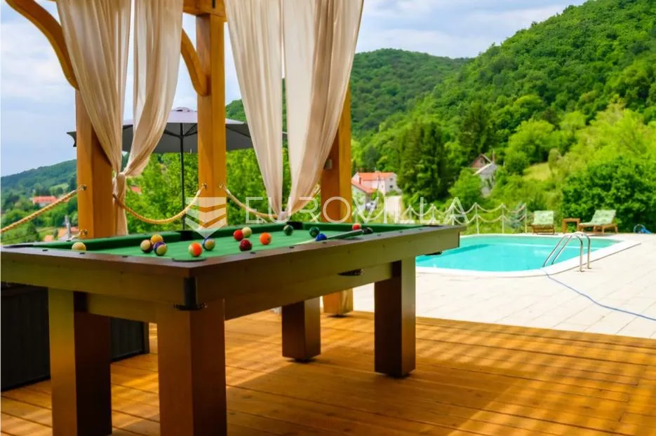 jastrebarsko, sveta jana, dvoetažna kuća 225 m², luksuzna na mirnoj lokaciji - slika 11