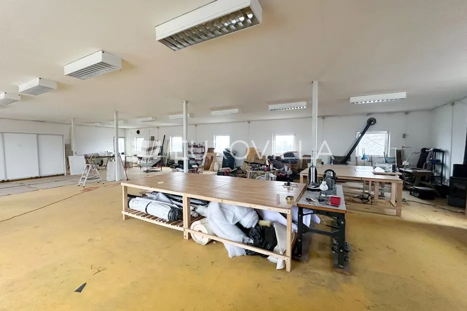 vukovar, centar, proizvodno, skladišni kompleks 2370 m² na 3 etaže - slika 4