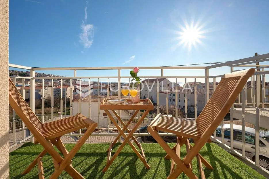 podstrana, dvosoban stan za najam u blizini plaže - slika 19