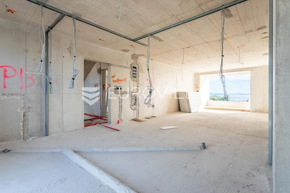 čiovo, okrug gornji, trosoban penthouse s krovnom terasom i pogledom na more - slika 4